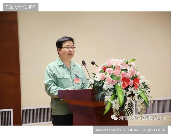 波尔多新战略:退役老将转型青年导师,传承球队精神与经验 波尔多新战略:退役老将转型青年导师,传承球队精神与经验